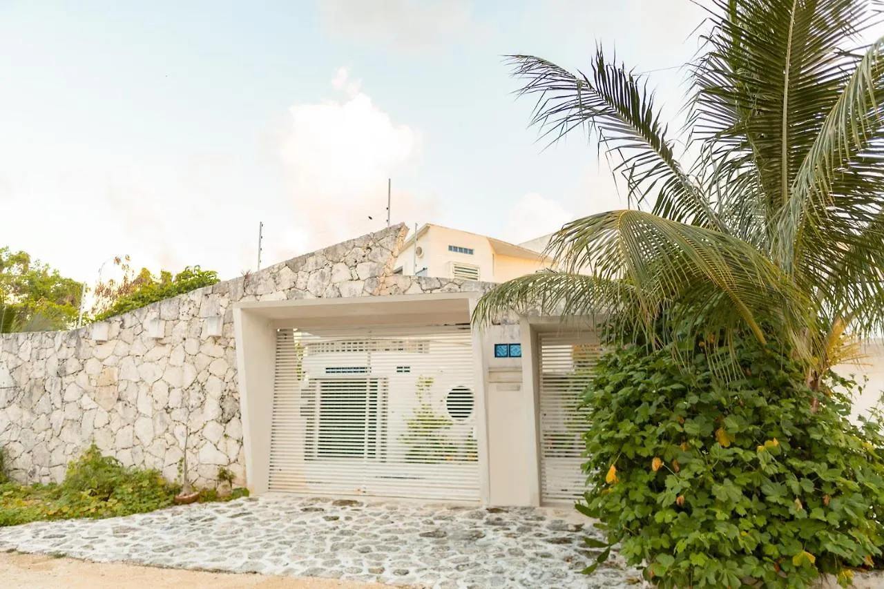 Private Apartment With 2Rooms, Pool & Picnic Area Cancun Mexico